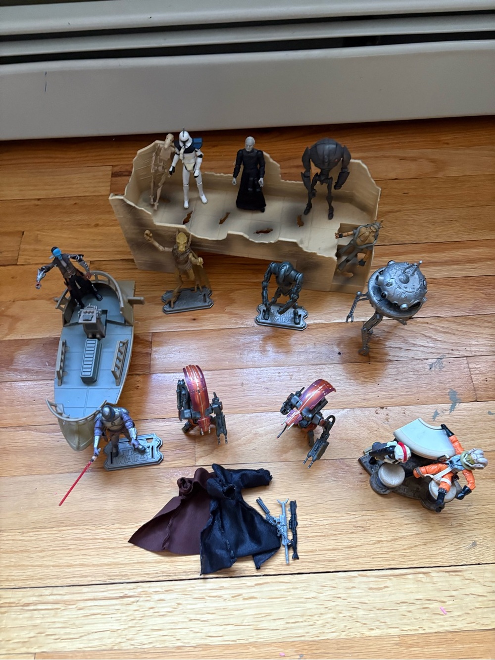 Star Wars Action Figures & Vehicles Set - Tan, Gray, Black, Blue Accents